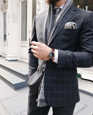 Charcoal Pocket Square Dressy Outfits: Go for a straightforward yet laid-back and cool look by opting for a charcoal check suit and a charcoal pocket square.