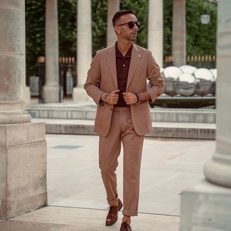 Dark Brown Polo Outfits For Men: Try teaming a dark brown polo with a brown suit to create a dressy, but not too dressy outfit. Amp up the cool of this ensemble with dark brown leather derby shoes.