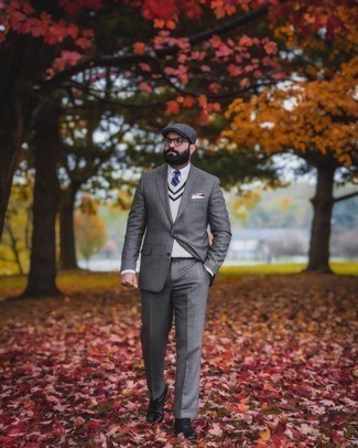 White and Blue Pocket Square Outfits: You'll be surprised at how easy it is for any man to pull together this off-duty getup. Just a grey plaid suit worn with a white and blue pocket square. For a modern hi-low mix, introduce black leather casual boots to your outfit.