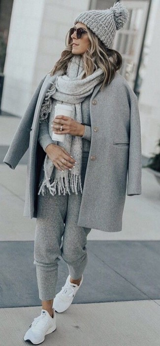 Grey Knit Beanie Spring Outfits For Women: 