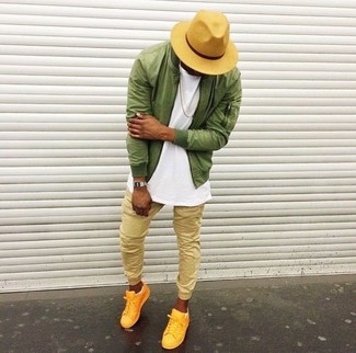 Yellow Hat Outfits For Men: 
