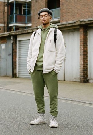 Olive Sweatpants Outfits For Men: 