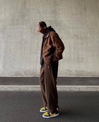 Dark Brown Sweatpants Outfits For Men: 