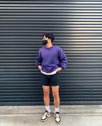 Navy Sports Shorts Outfits For Men: A violet sweatshirt and navy sports shorts are the kind of a no-brainer casual combination that you need when you have no time to pick out an outfit. White and navy leather high top sneakers act as the glue that pulls this outfit together.