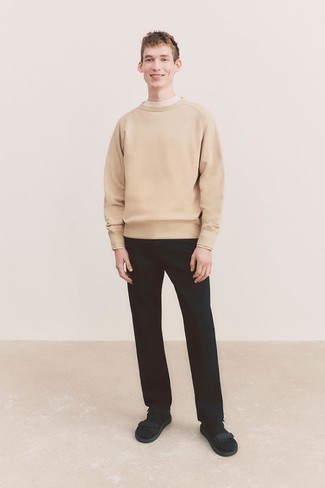 Tan Sweatshirt Outfits For Men: This combo of a tan sweatshirt and black chinos is extremely easy to create and so comfortable to work all day long as well! Finishing with black canvas sandals is an effective way to infuse a more laid-back twist into your getup.