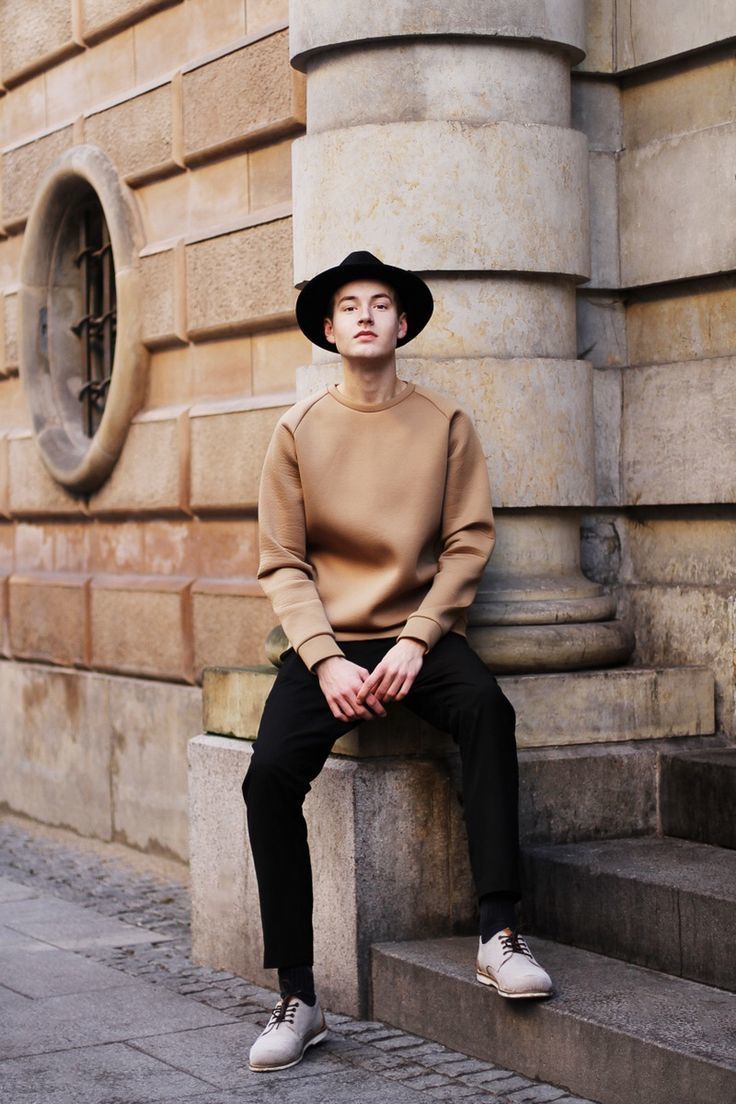 tan sweater outfit men