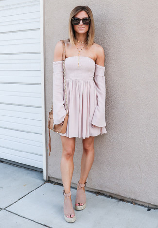 Beige Suede Wedge Sandals Outfits: 