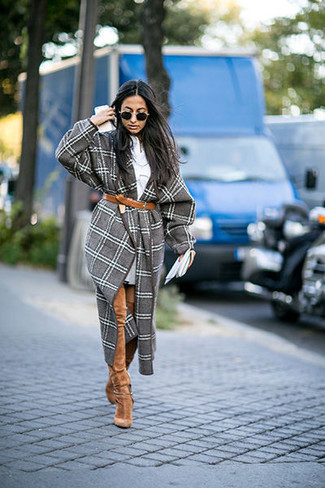 Grey Plaid Coat Outfits For Women: 