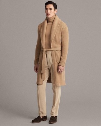 Beige Cardigan Outfits For Men: This combination of a beige cardigan and khaki chinos is a must-try effortlessly neat getup for any guy. Add a pair of dark brown suede tassel loafers to the equation for an extra dose of class.