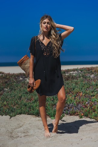 Bucket Bag Hot Weather Outfits: 