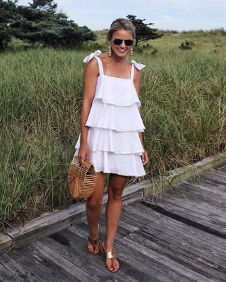Tan Straw Clutch Outfits: 