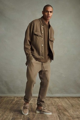 Beige Sweatpants Outfits For Men: 