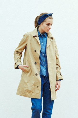 Blue Headband Outfits: If you're all about being comfortable when it comes to fashion, this combo of a tan trenchcoat and a blue headband is totally you.