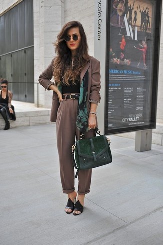 Dark Brown Leather Belt Outfits For Women: 