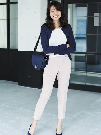 Blue Leather Crossbody Bag Outfits: 