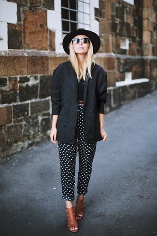 Black and White Polka Dot Tapered Pants Outfits For Women: 