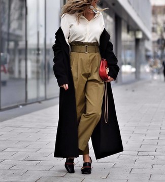 Dark Green Tapered Pants Outfits For Women: 