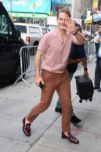 Men's Beige Leather Belt, Burgundy Leather Tassel Loafers, Brown Chinos, Pink Short Sleeve Shirt