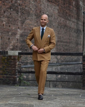 Tan Suit Outfits: 