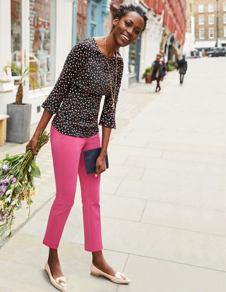 Pink Skinny Pants Outfits: 