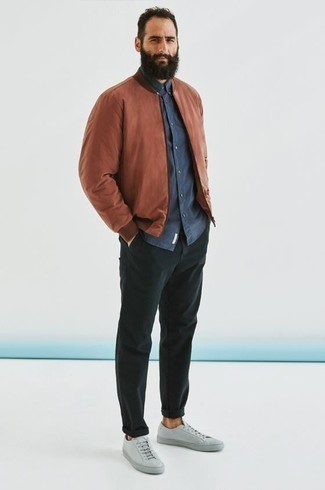 Black Chinos Outfits: Rock a tobacco bomber jacket with black chinos to create an incredibly dapper and current casual outfit. Go ahead and add a pair of grey leather low top sneakers to the mix for a more laid-back feel.