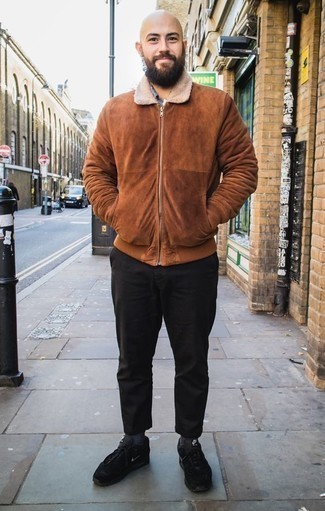 Tobacco Harrington Jacket Outfits: A tobacco harrington jacket and black chinos matched together are a perfect match. Up the style factor of this getup by finishing off with a pair of black athletic shoes.