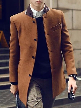 Brown Dress Pants Outfits For Men: Putting together a tobacco overcoat and brown dress pants is a surefire way to breathe personality into your current styling rotation.