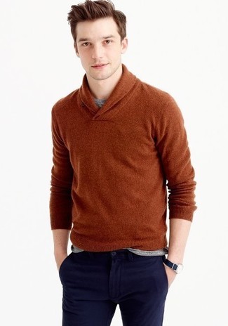 Tobacco Shawl-Neck Sweater with Navy Chinos Outfits: Consider pairing a tobacco shawl-neck sweater with navy chinos to pull together an interesting and put together outfit.