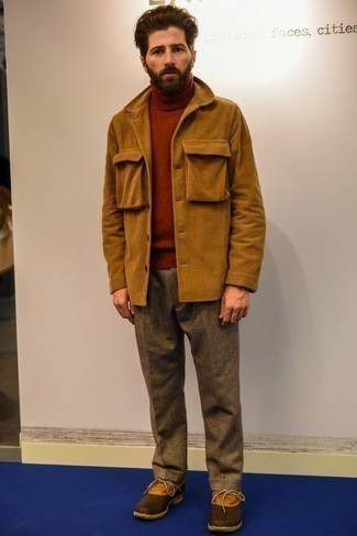 Brown Corduroy Shirt Jacket Outfits For Men: Try pairing a brown corduroy shirt jacket with brown wool dress pants for a neat elegant ensemble. And if you wish to effortlessly dress down this look with a pair of shoes, complete this ensemble with a pair of tobacco leather snow boots.