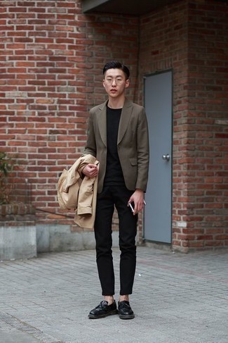 Tan Trenchcoat Outfits For Men: This pairing of a tan trenchcoat and black chinos is a real life saver when you need to look seriously stylish in a flash. To bring a bit of classiness to this outfit, complete this ensemble with a pair of black leather tassel loafers.