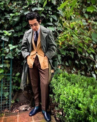 Olive Socks Outfits For Men: Consider wearing a dark green trenchcoat and olive socks to be both contemporary and seriously stylish. Introduce navy leather loafers to your getup for an element of elegance.
