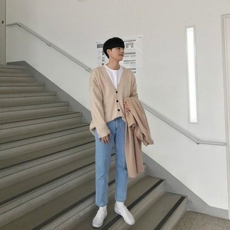Beige Cardigan Outfits For Men: A beige cardigan and light blue jeans matched together are a good match. If you're wondering how to finish, add a pair of white canvas slip-on sneakers to the mix.