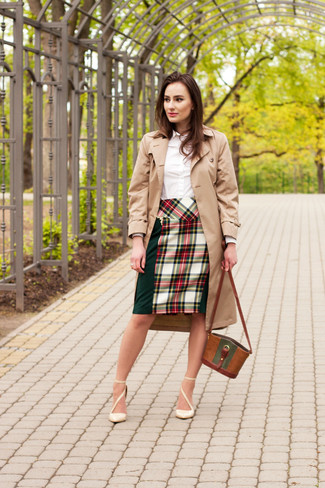 Green and Red Plaid Pencil Skirt Outfits: Reach for a tan trenchcoat and a green and red plaid pencil skirt if you're going for a sleek, trendy getup. Round off with a pair of beige leather pumps for maximum style.