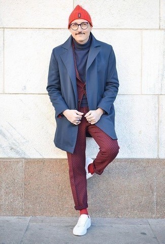 Navy Trenchcoat Outfits For Men: To look like a stylish gentleman, wear a navy trenchcoat and a burgundy suit. To infuse a fun vibe into your ensemble, complement this ensemble with a pair of white canvas low top sneakers.