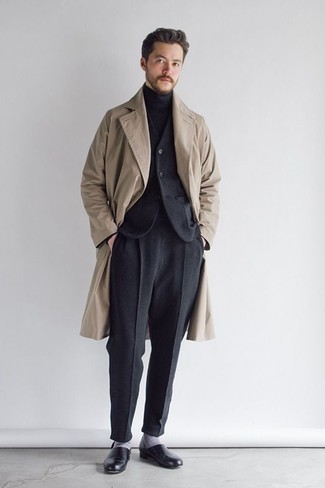 Grey Wool Chinos Outfits: When the occasion calls for an elegant yet cool look, team a beige trenchcoat with grey wool chinos. To give this ensemble a more elegant feel, introduce black leather loafers to the equation.