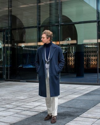 Blue Wool Turtleneck Outfits For Men: 