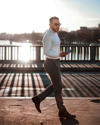 Brown Belt Outfits For Men: Such items as a white turtleneck and a brown belt are an easy way to infuse extra cool into your current casual fashion mix. Feeling creative? Smarten up your outfit by slipping into dark brown leather chelsea boots.