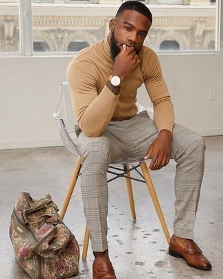 Beige Canvas Duffle Bag Outfits For Men: This pairing of a tan turtleneck and a beige canvas duffle bag is hard proof that a straightforward casual ensemble can still be seriously stylish. You know how to dial it up: brown leather loafers.