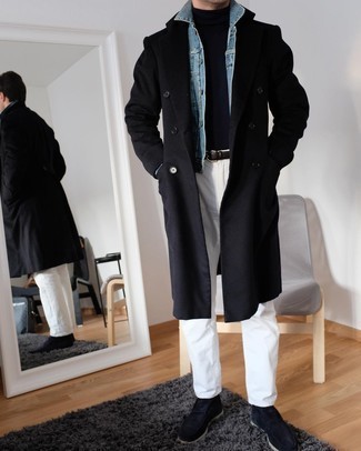 Navy Turtleneck with Denim Jacket Outfits For Men: 
