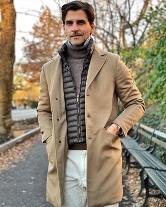 Black Gilet with Brown Turtleneck Outfits For Men: 