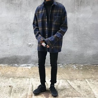 Navy Plaid Flannel Long Sleeve Shirt Outfits For Men: To don an off-duty look with a modern take, you can go for a navy plaid flannel long sleeve shirt and black jeans. Black athletic shoes will add an easy-going vibe to an otherwise mostly dressed-up outfit.