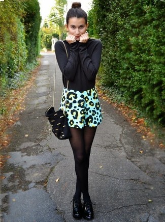 Black Tights with Leopard Shorts Outfits (3 ideas & outfits