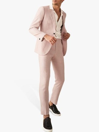 Pink Artihesten Suit