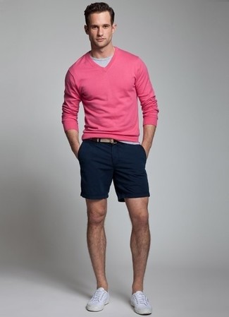 Hot Pink V-neck Sweater Outfits For Men: A hot pink v-neck sweater and navy shorts are among those game-changing menswear pieces that can reshape your wardrobe. Throw in white low top sneakers and you're all done and looking awesome.