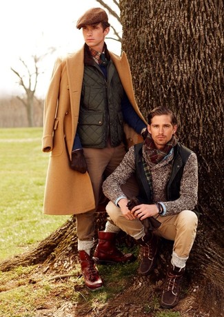 Olive Quilted Gilet Outfits For Men: 