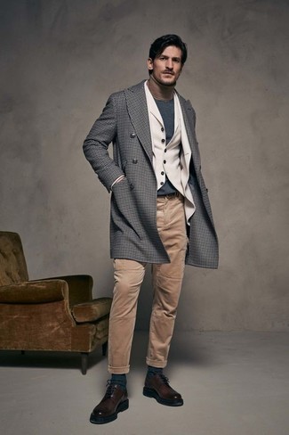 Beige Jeans Winter Outfits For Men: 