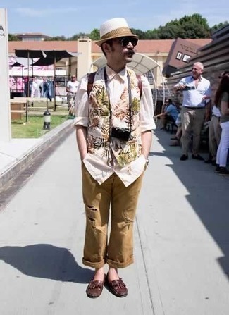 White Straw Hat Outfits For Men: For something on the casually cool side, rock a white print waistcoat with a white straw hat. Go the extra mile and spice up your ensemble by rounding off with a pair of burgundy fringe leather loafers.