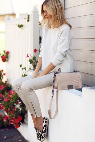White and Black Espadrilles Outfits For Women: 