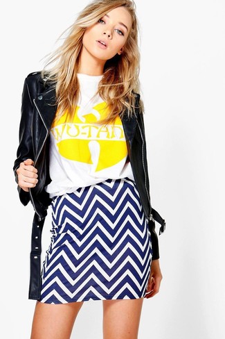 White and Yellow Print Crew-neck T-shirt Outfits For Women: 