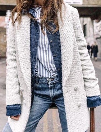 Navy Denim Jacket Outfits For Women: 